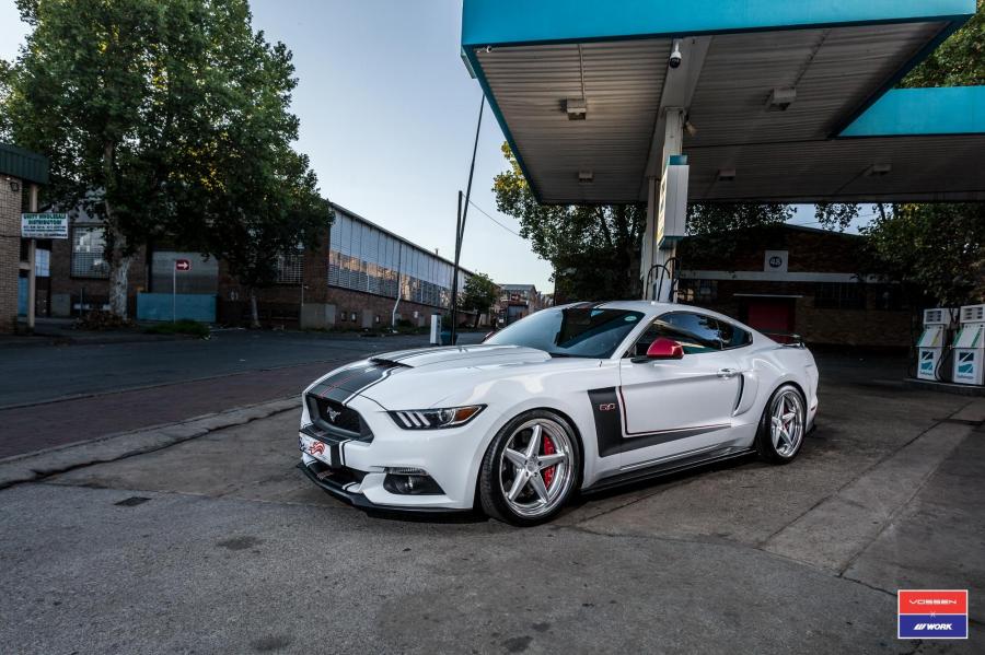  Ford Mustang GT on Vossen Whells (VWS-3) 2018 года  (фото 1 из 20)